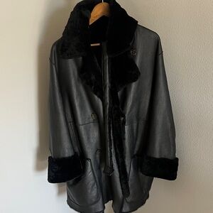 MERINO SHEARLING LAMB STROLLER WITH BELT Black Shearling Reversible  Coat